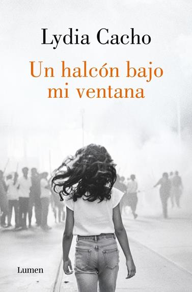 UN HALCÓN BAJO MI VENTANA | 9788426434210 | CACHO, LYDIA